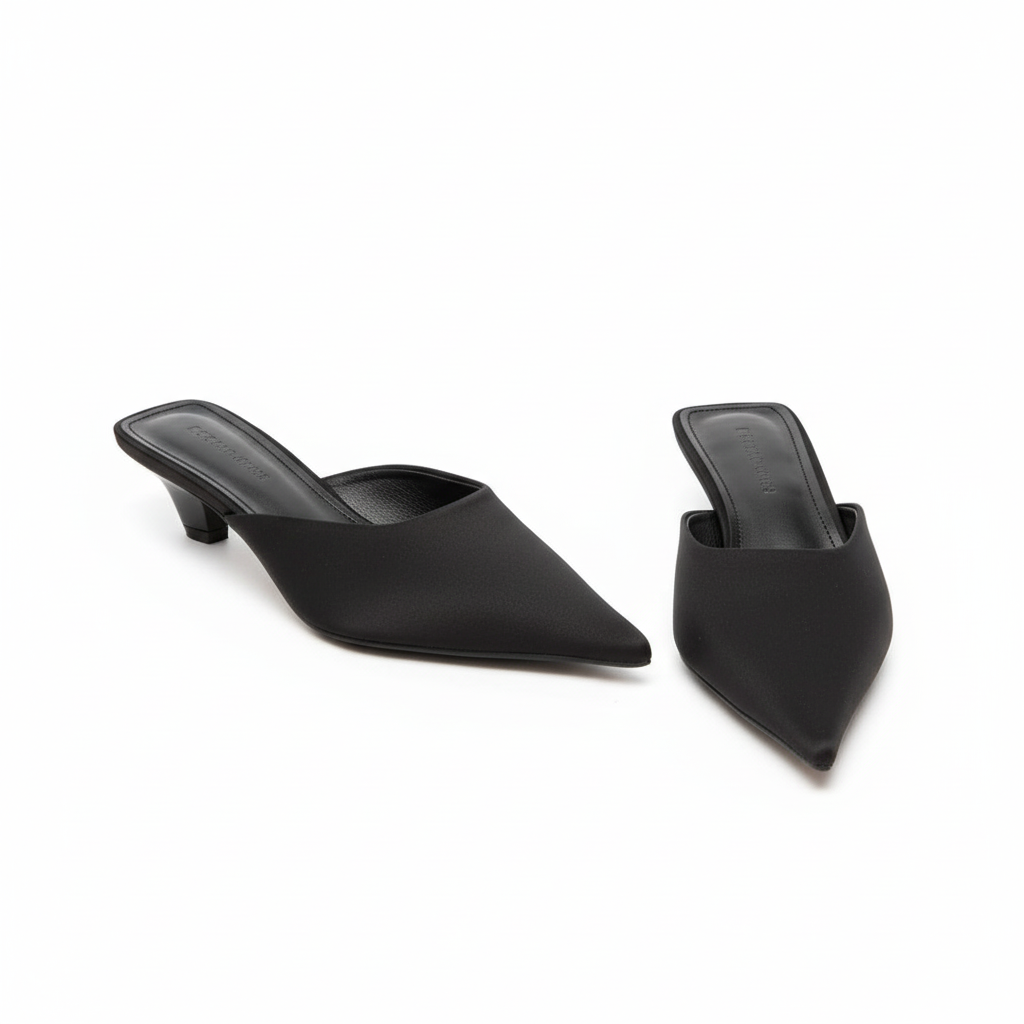 Black pointed-toe mules